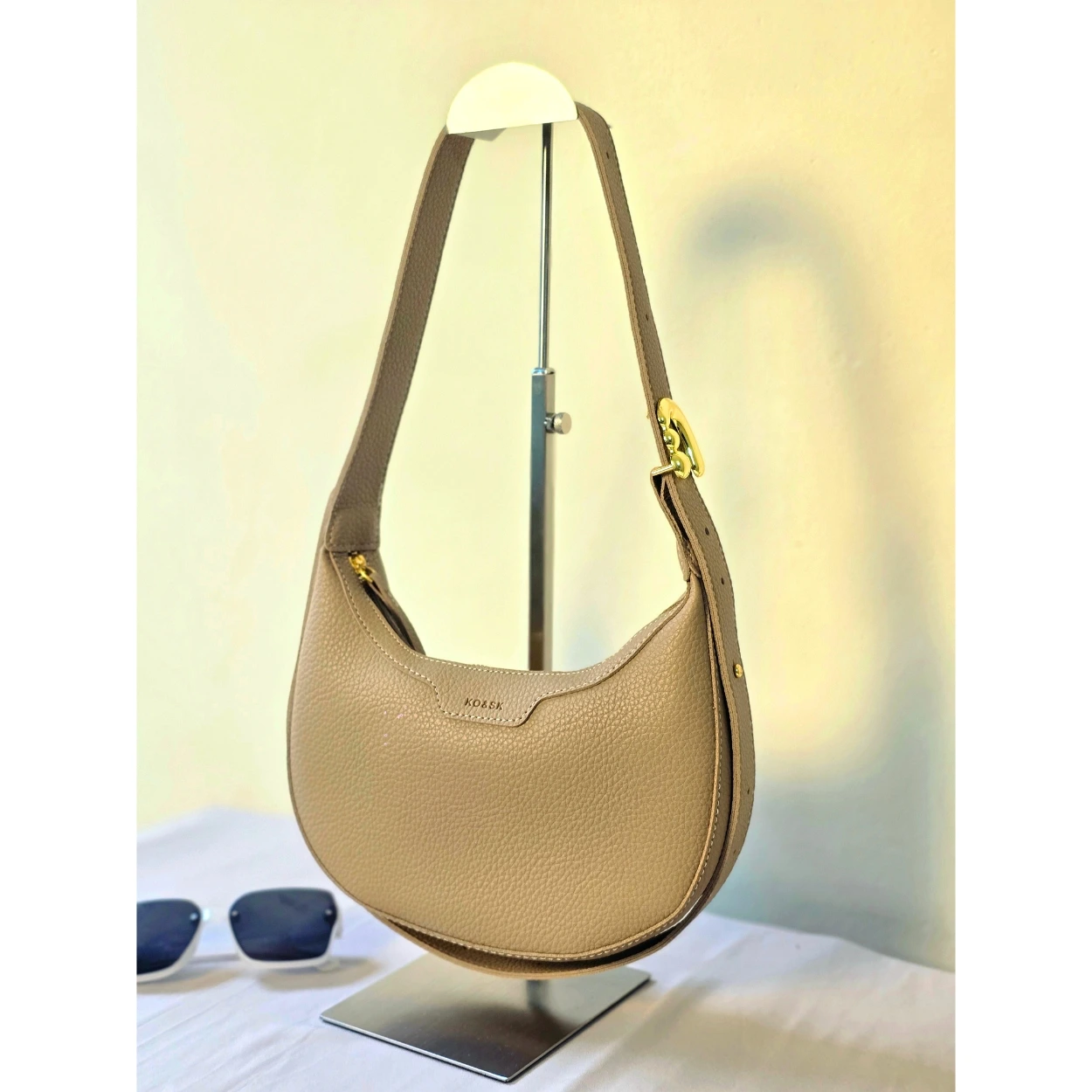 2 High Quality Classy PU Leather Handbag With Adjustable Belt! (9332) - Image 1