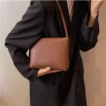 Retro Shoulder Bag - Brown (B-023) - Image 2