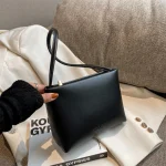 Retro Shoulder Bag - Black (B-023)